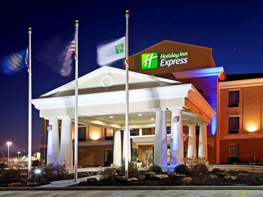 Holiday Inn Express Вінсенс Екстер'єр фото